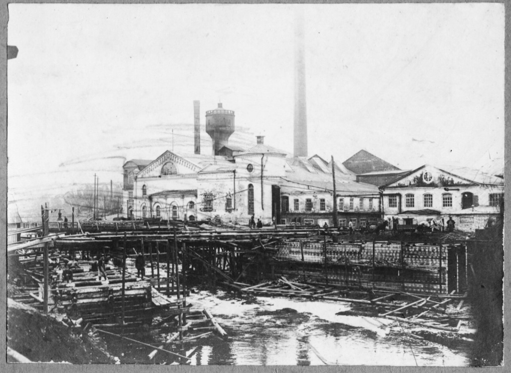 Троицкая бумажная фабрика, 1904 год. Фото из фонда Краеведческого музея Дзержинского МО.